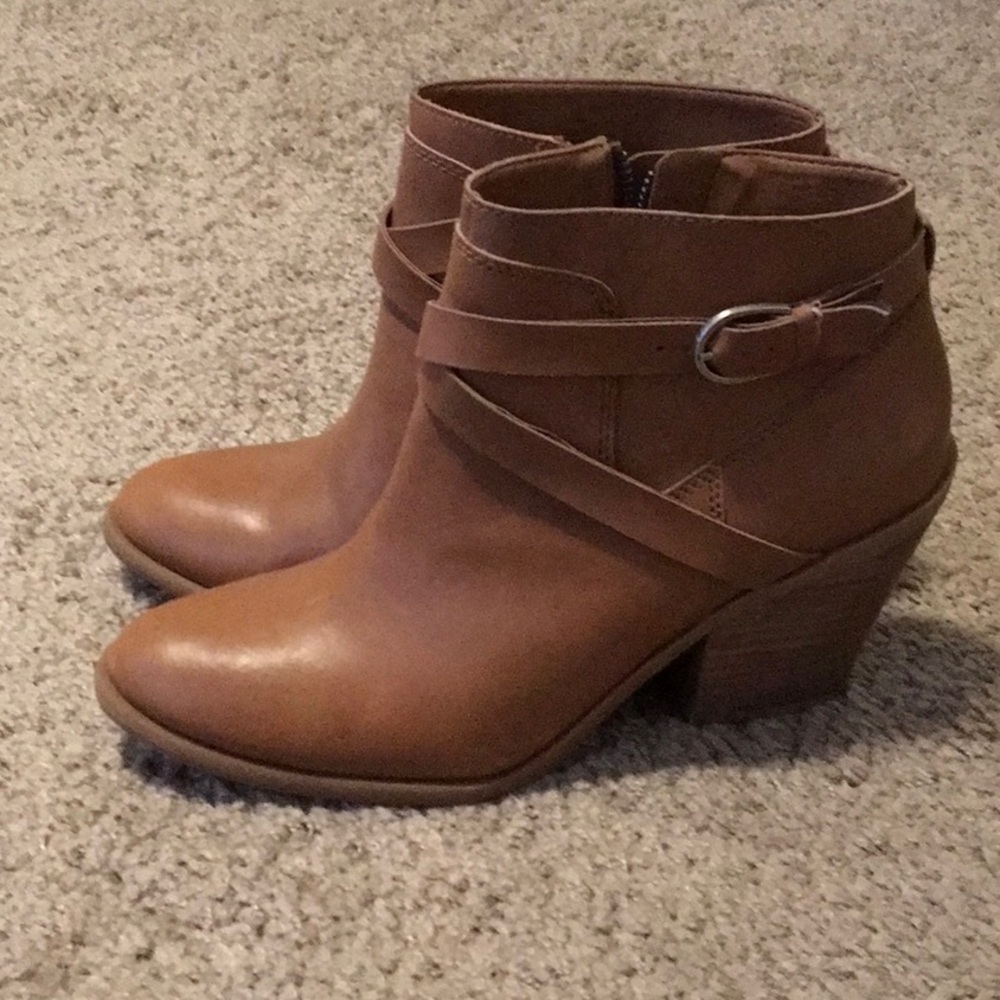 Lucky Brand Brown Leather Eloy Bootie